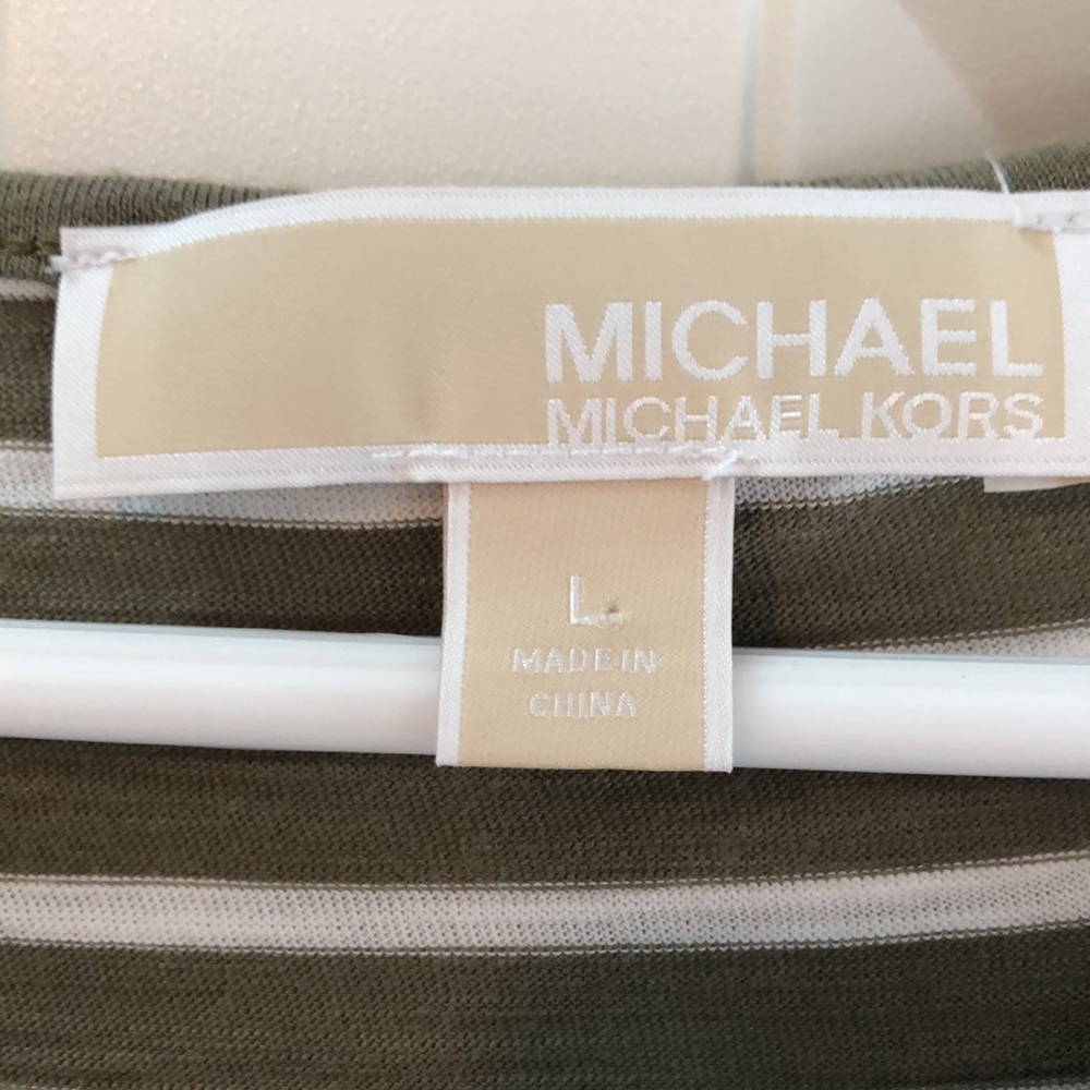 MK Top - Picture 2 of 5
